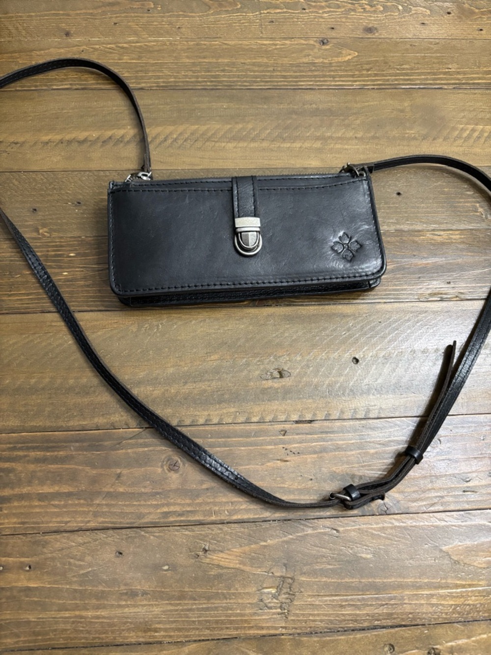 Patricia Nash Annesley Leather Wallet Crossbody